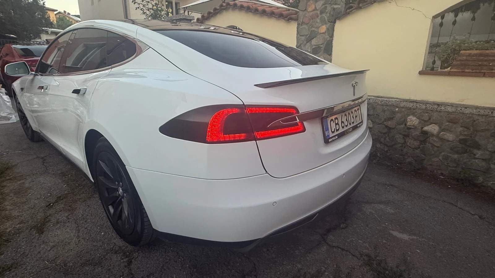 Tesla Model S S90 P Signature 476 к.с. MCU2 CCS Безплатно зарежд - изображение 2