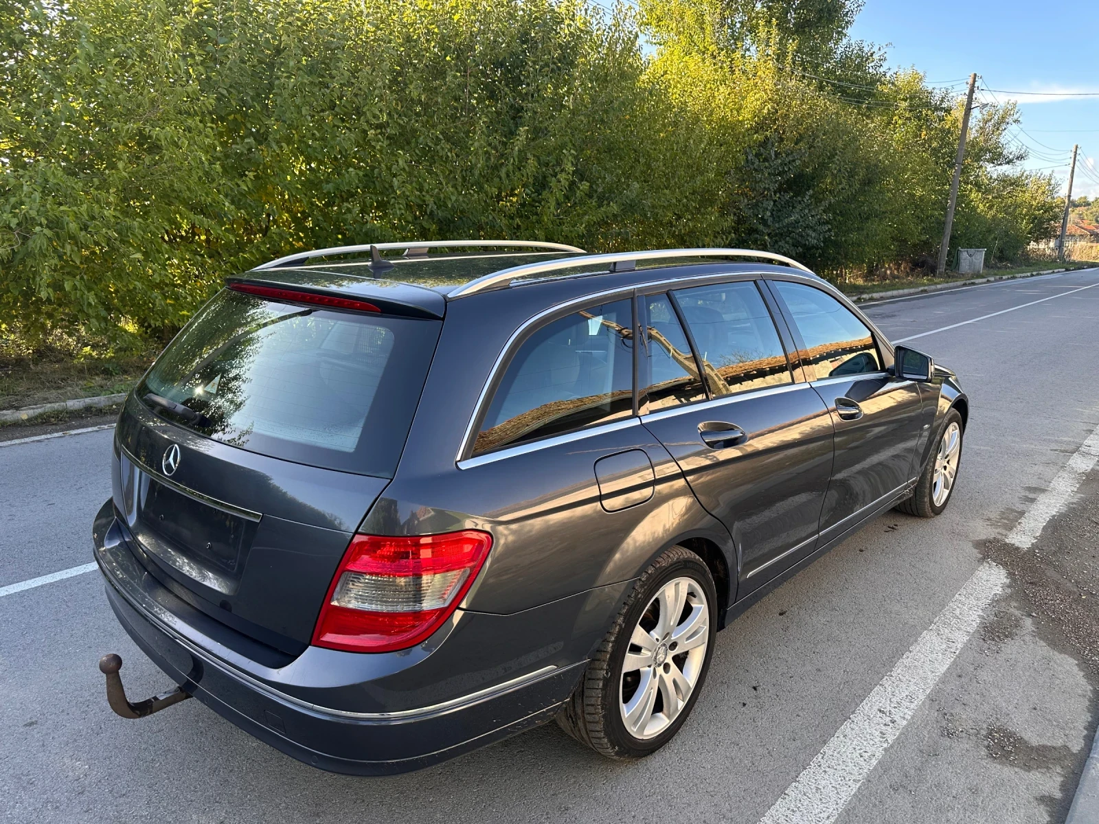 Mercedes-Benz C 200  - изображение 3