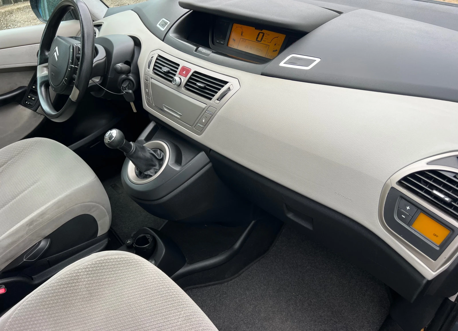 Citroen C4 Picasso 1.6HDI KLIMATRONIK/6+ 1/UNIKAT | Mobile.bg   12