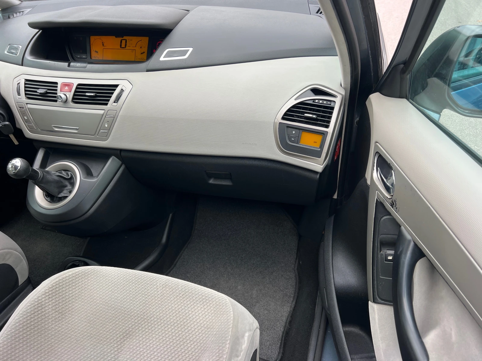 Citroen C4 Picasso 1.6HDI KLIMATRONIK/6+ 1/UNIKAT | Mobile.bg   11