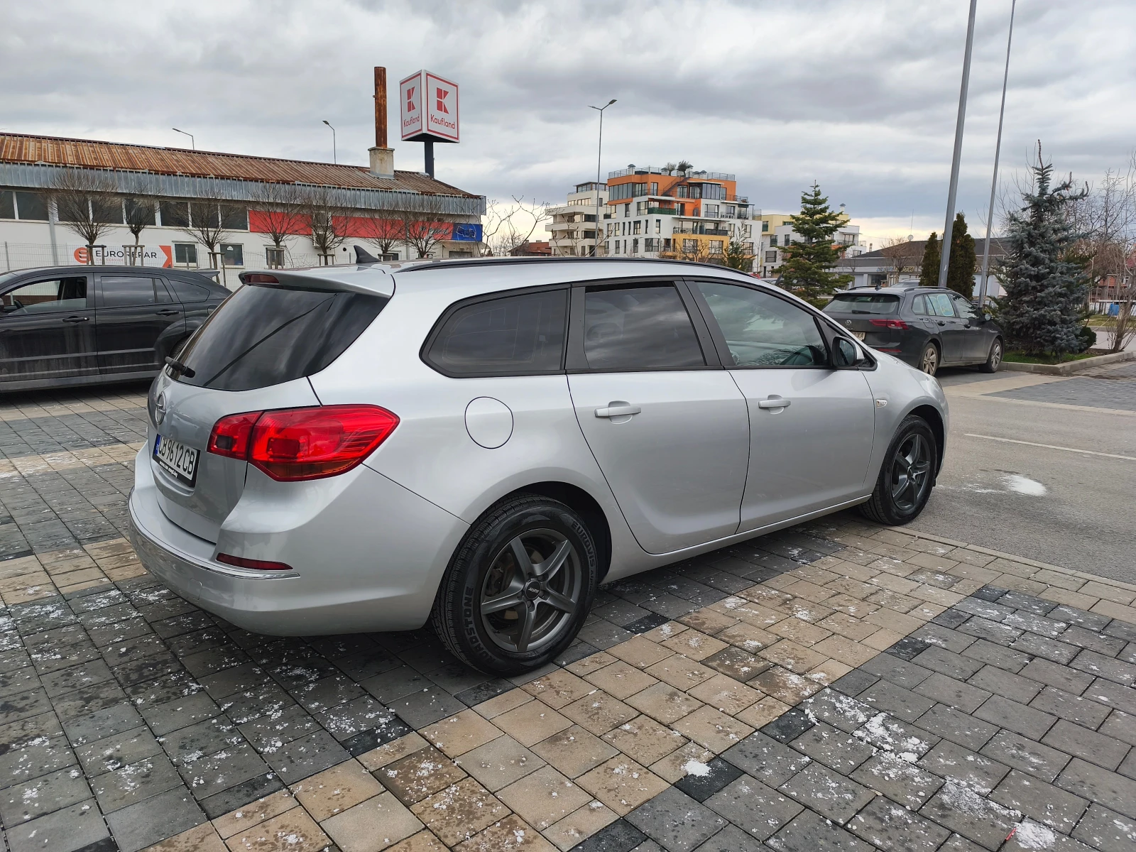 Opel Astra 1.4, снимка 5 - Автомобили и джипове - 53729037