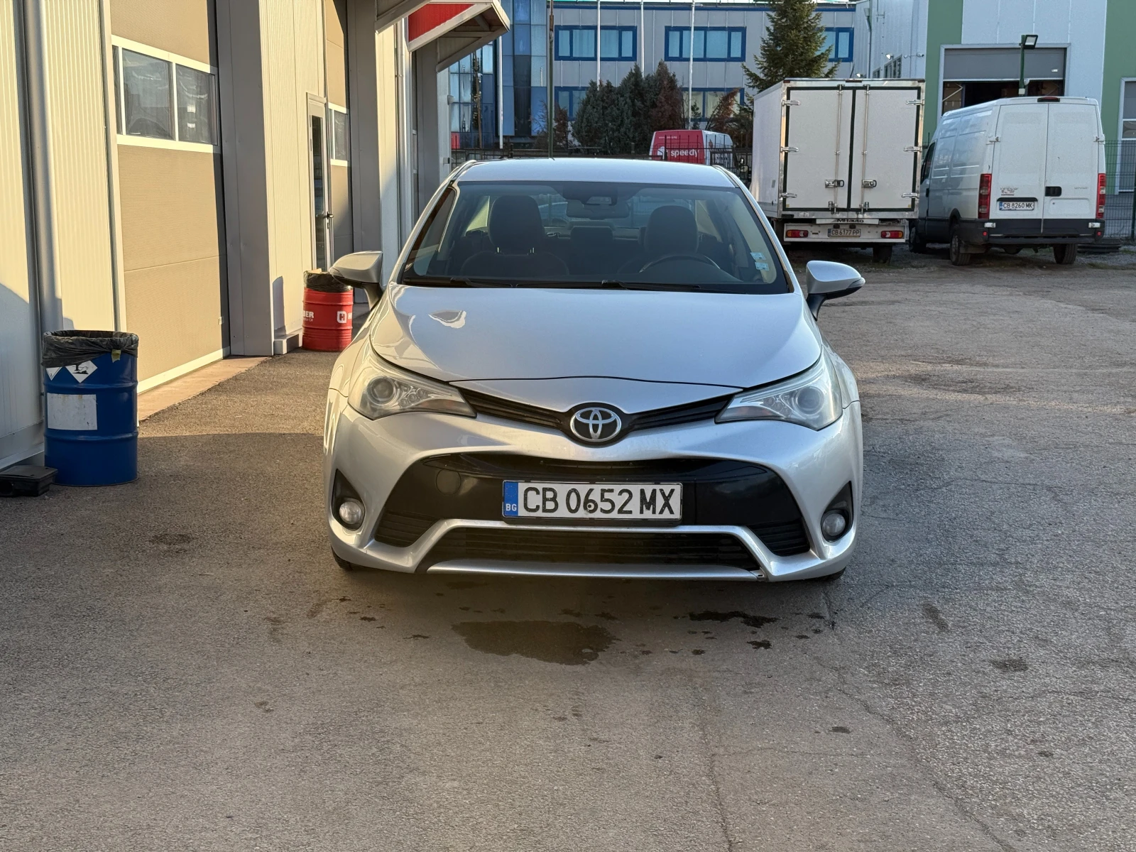 Toyota Avensis 1.8i VVT-i, снимка 8 - Автомобили и джипове - 53816597