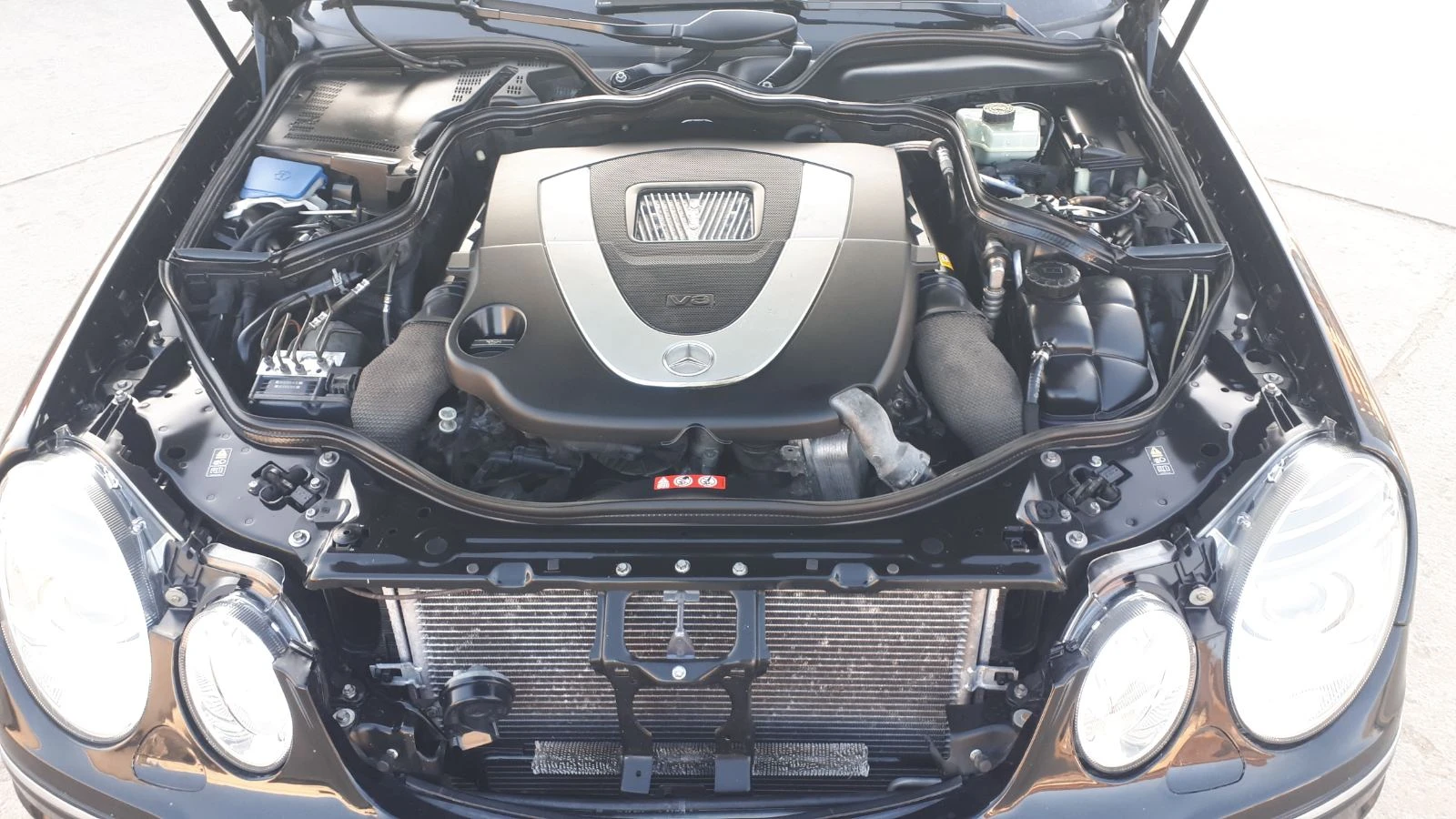 Mercedes-Benz E 500 5.5 4 matic 388 к.с., снимка 14 - Автомобили и джипове - 54142549