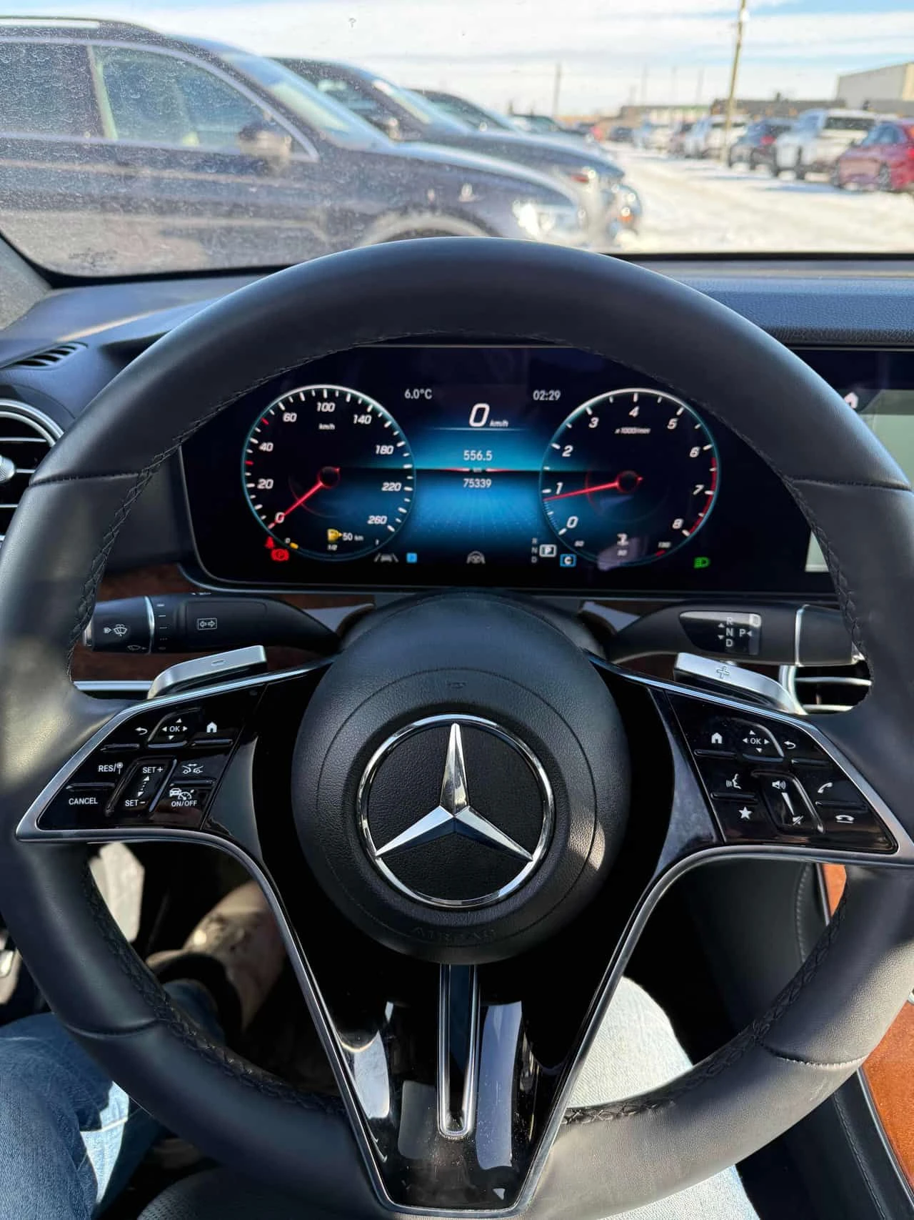 Mercedes-Benz E 350 CARFAX /360/DISTRONIC/HUD/BURMESTER/��������� | Mobile.bg � ����������� 5