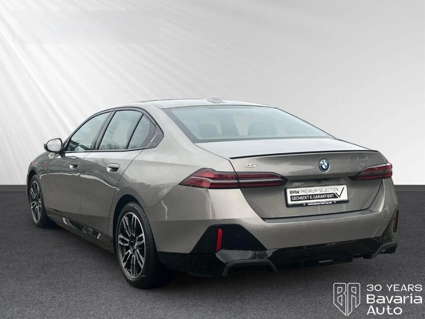 BMW i5 40 xDrive M Sport Pro, снимка 4 - Автомобили и джипове - 54378491