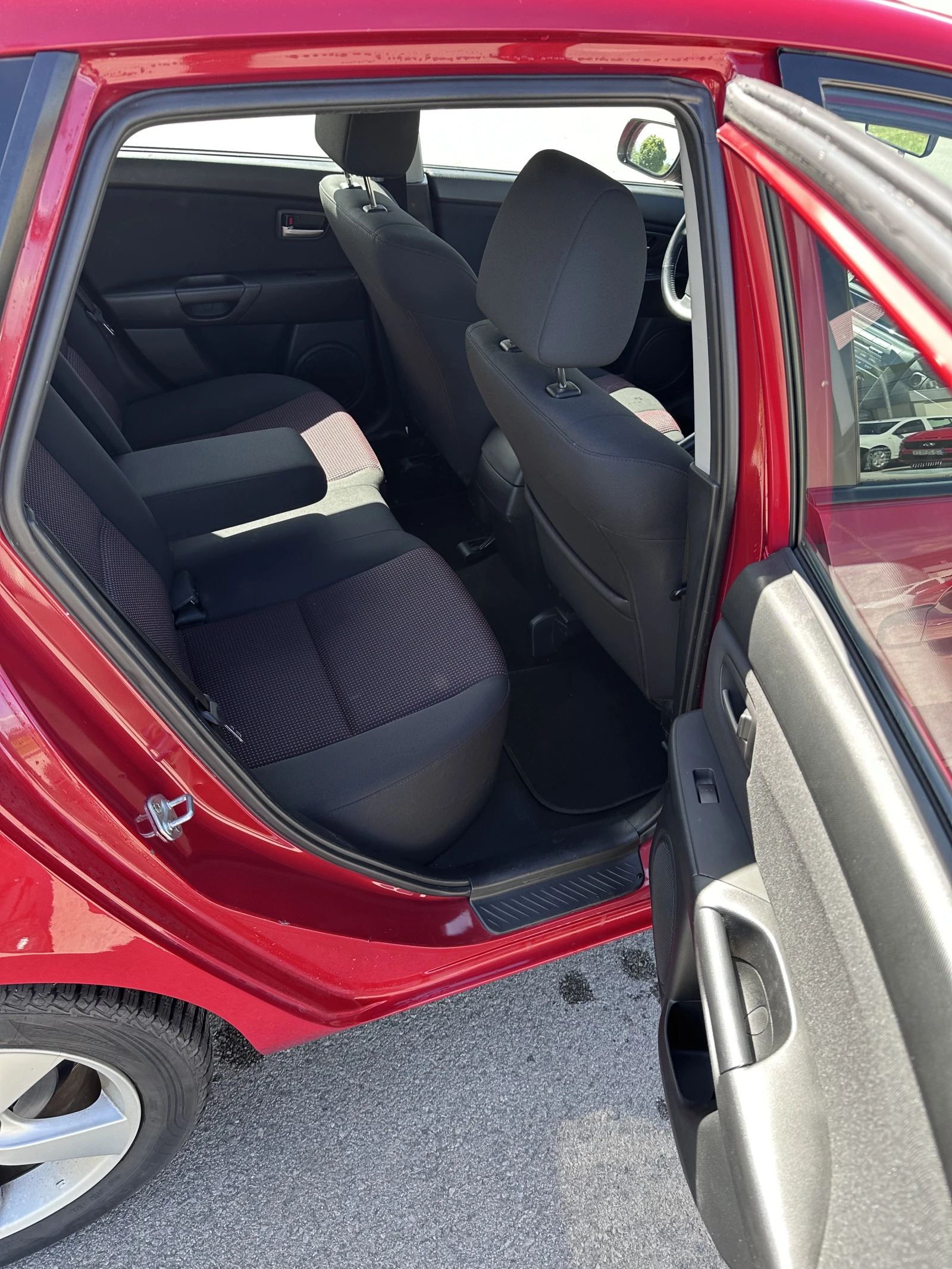 Mazda 3, снимка 8 - Автомобили и джипове - 54520338