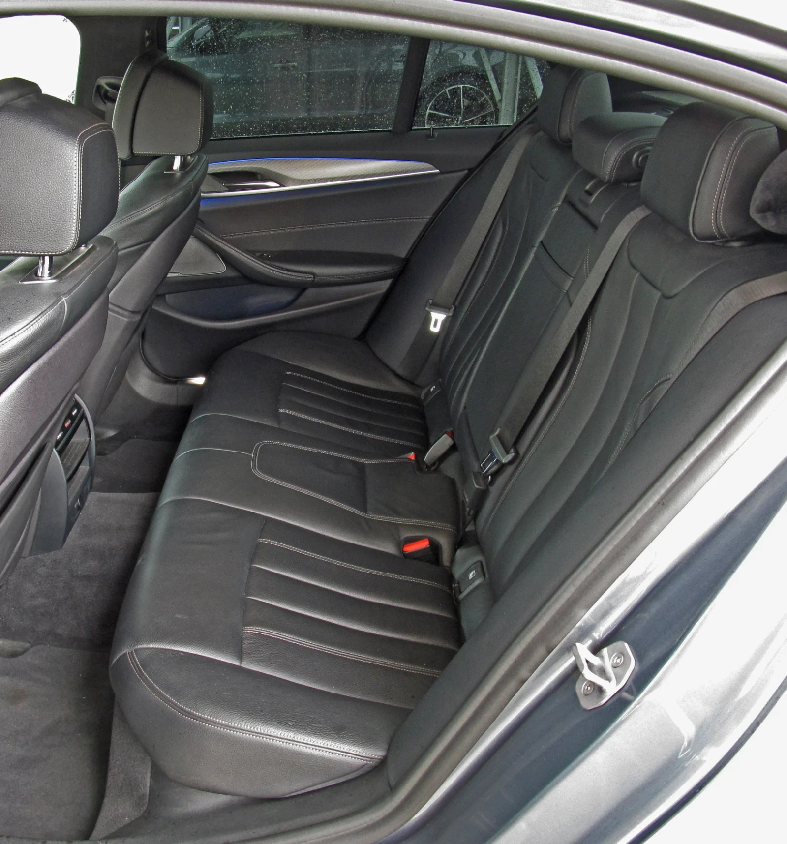 BMW 530, снимка 16 - Автомобили и джипове - 54612364