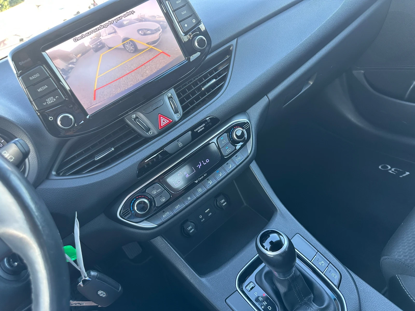 Hyundai I30 1.6 crdi Automatic, снимка 11 - Автомобили и джипове - 54714503