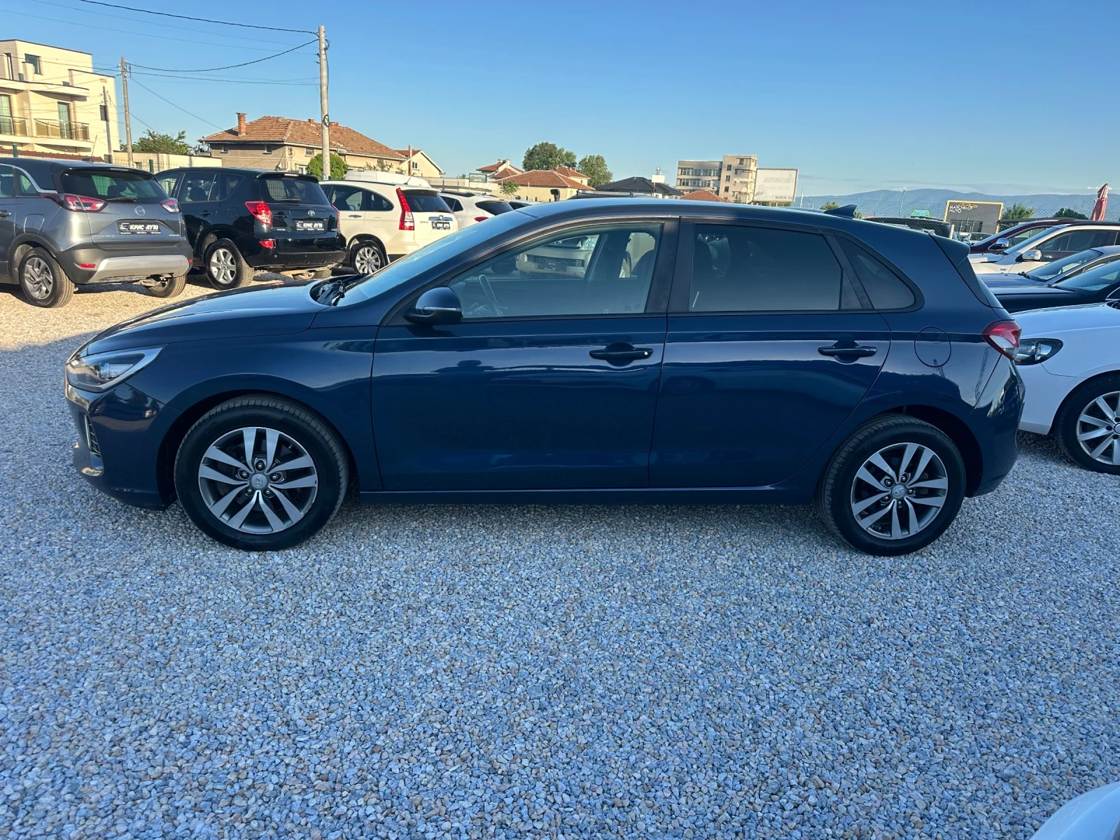 Hyundai I30 1.6 crdi Automatic, снимка 2 - Автомобили и джипове - 54714503