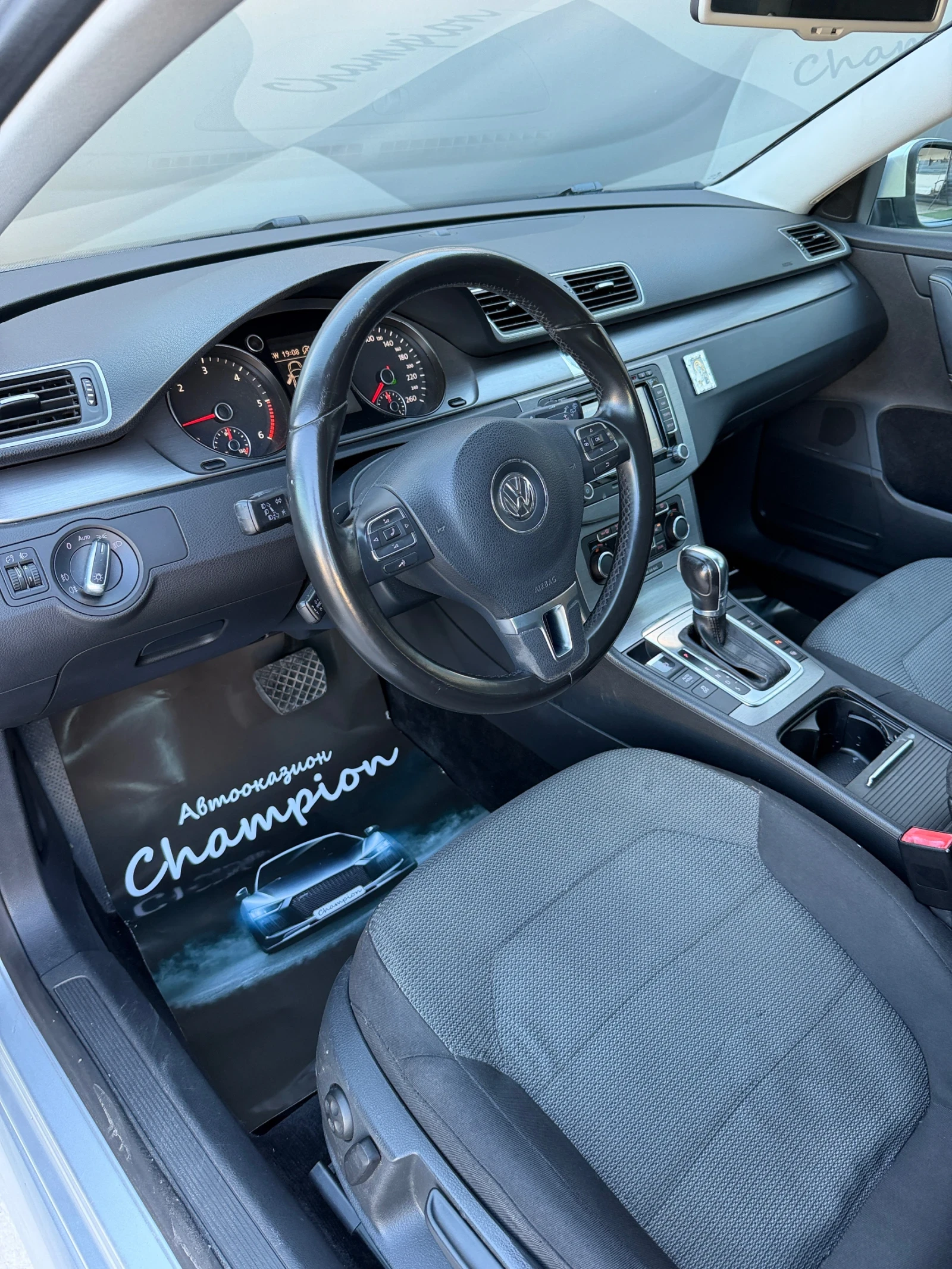 VW Passat, снимка 11 - Автомобили и джипове - 54722498