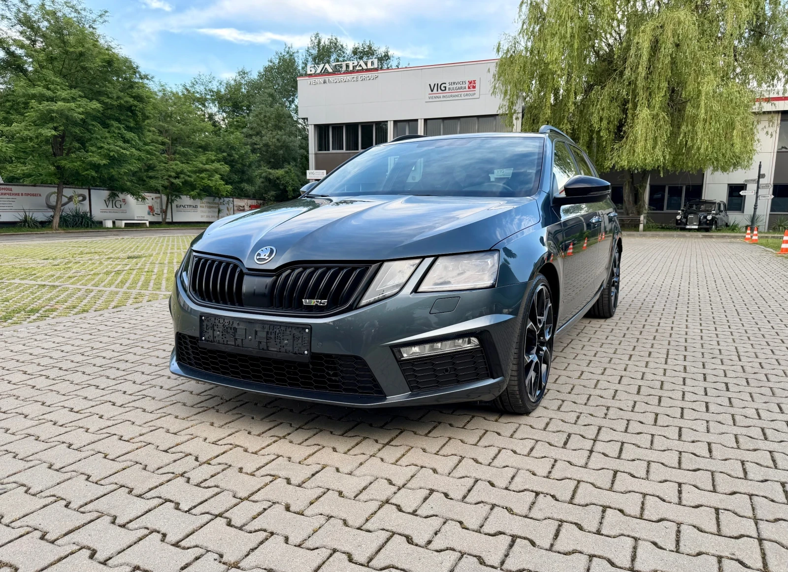 Skoda Octavia VRS 2.0TDI 4x4  ACC ТОП СЪСТОЯНИЕ !!!  