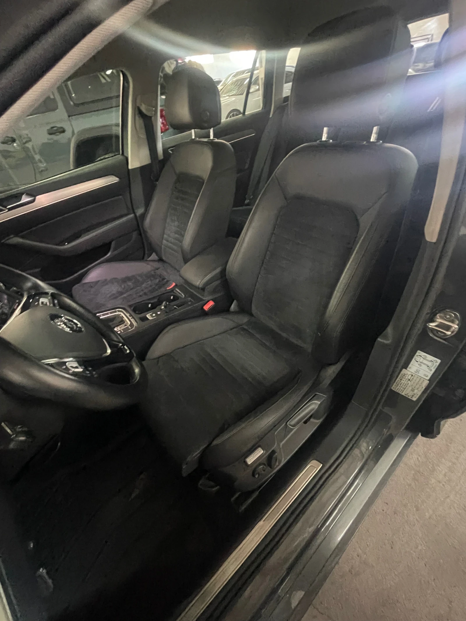 VW Passat 2.0tdi/4motion/камера/подгрев/лед адаптив/ФУЛЛ!!!, снимка 11 - Автомобили и джипове - 55270471