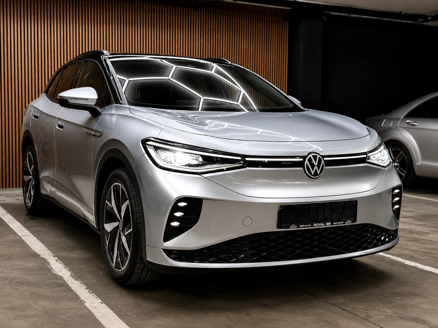 VW ID.4 220 KW :: 4X4:: ТЕРМОПОМПА::В ГАРАНЦИЯ:GTX::КАМЕРА, снимка 3 - Автомобили и джипове - 55419667