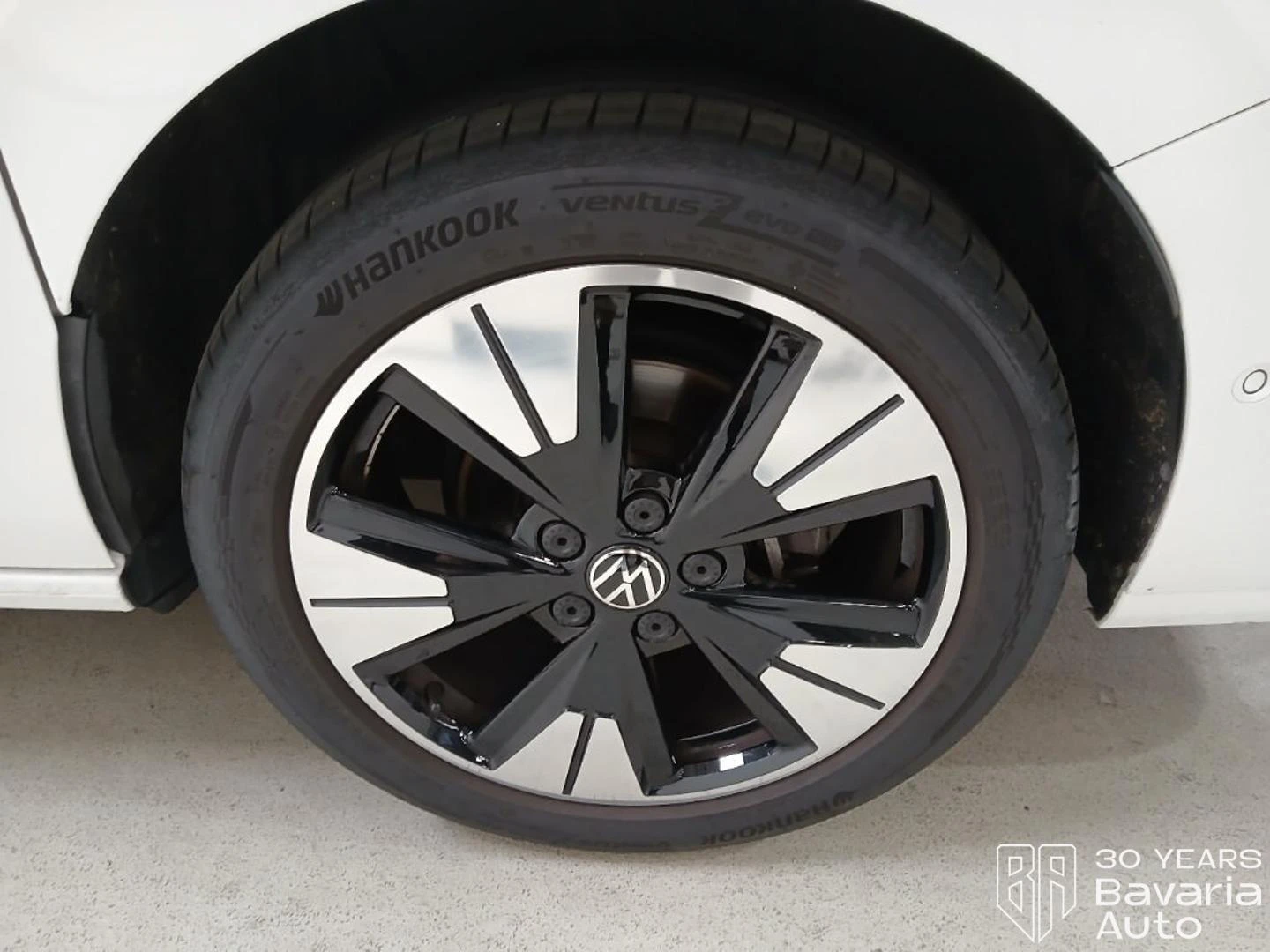 VW Multivan Style lang DSG Easy Open Basic, снимка 16 - Автомобили и джипове - 55423901
