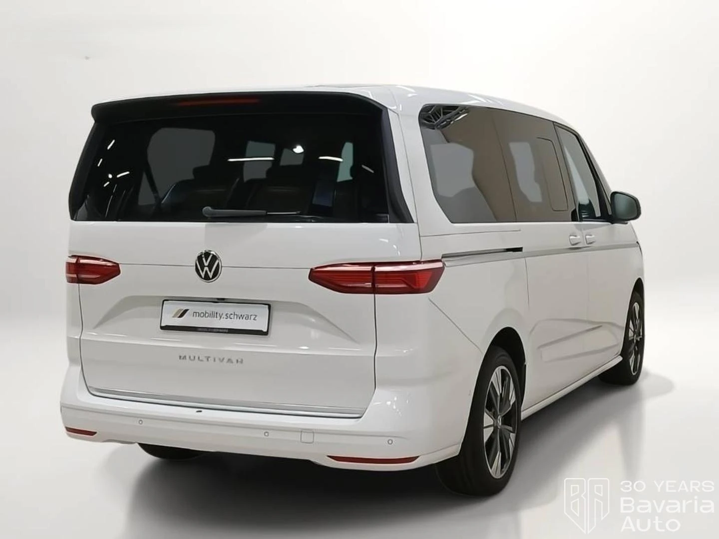 VW Multivan Style lang DSG Easy Open Basic, снимка 5 - Автомобили и джипове - 55423901