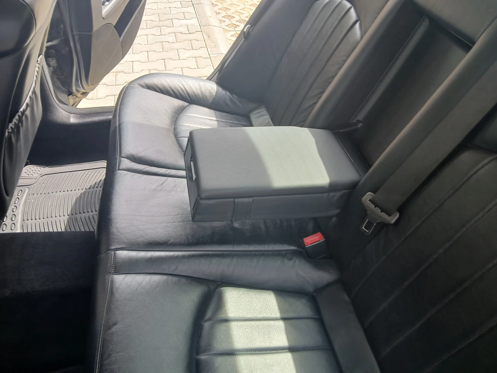 Mercedes-Benz E 280 Facelift, снимка 8 - Автомобили и джипове - 55666092