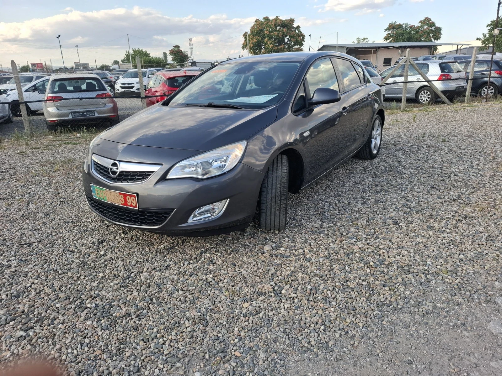 Opel Astra 1.6i  116k.c. Evro 5, снимка 2 - Автомобили и джипове - 55666404
