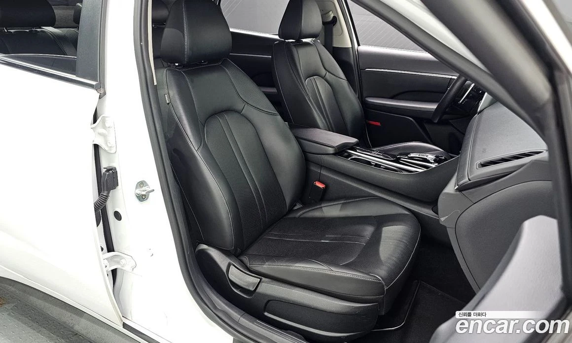Hyundai Sonata 2.0 LPG(rental car) Style, снимка 16 - Автомобили и джипове - 55793430