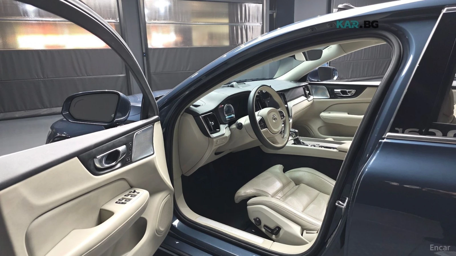 Volvo S60 T5* INSCRIPTION* DISTRONIC* 360* ОБДУХ* МАСАЖИ* ХЕ, снимка 8 - Автомобили и джипове - 55976678