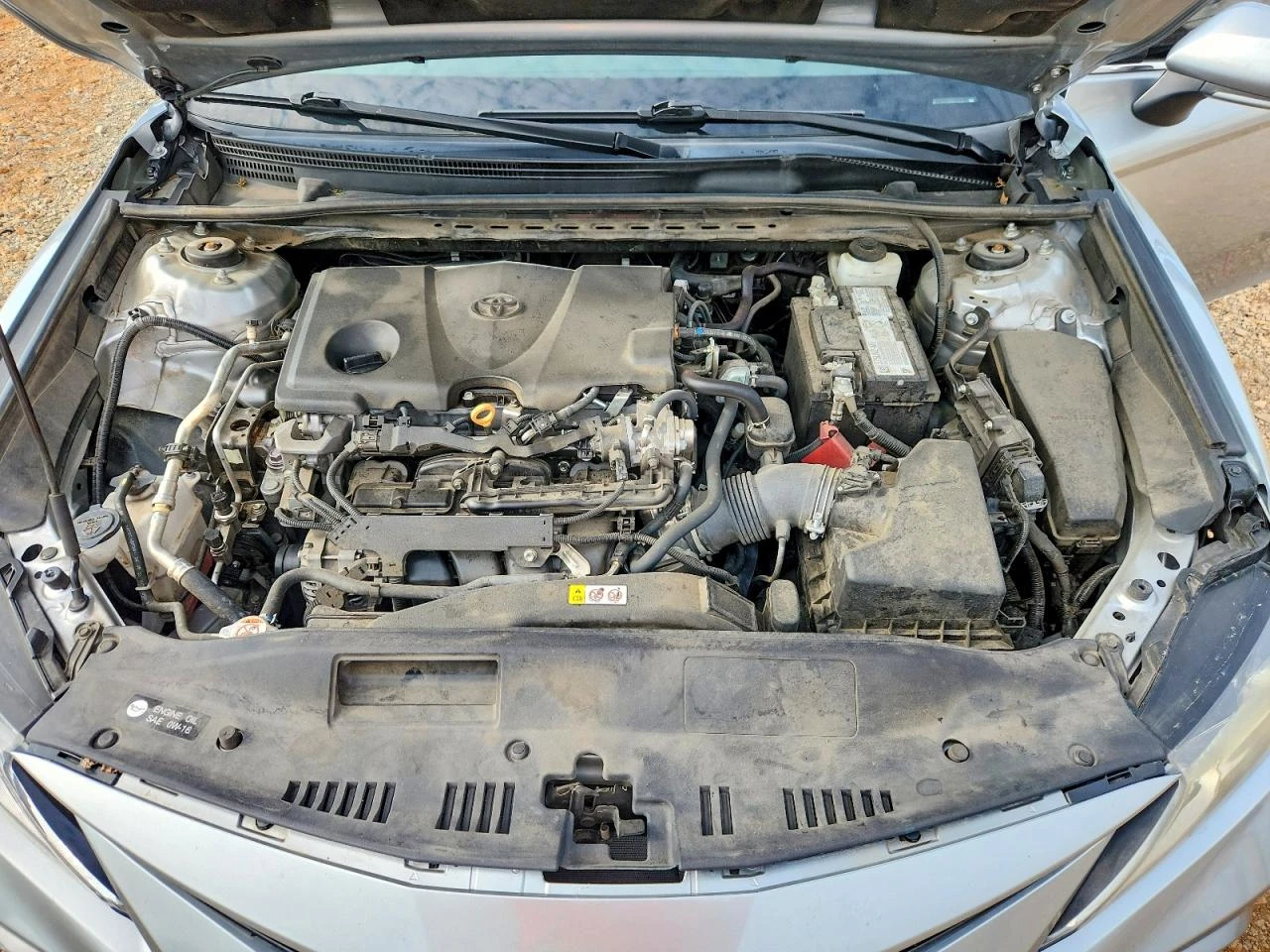 Toyota Camry 2.5l Le, снимка 11 - Автомобили и джипове - 56042783