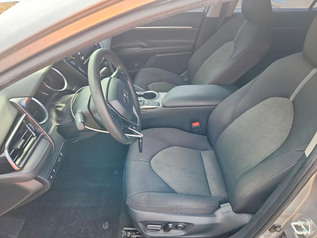 Toyota Camry 2.5l Le, снимка 7 - Автомобили и джипове - 56042783