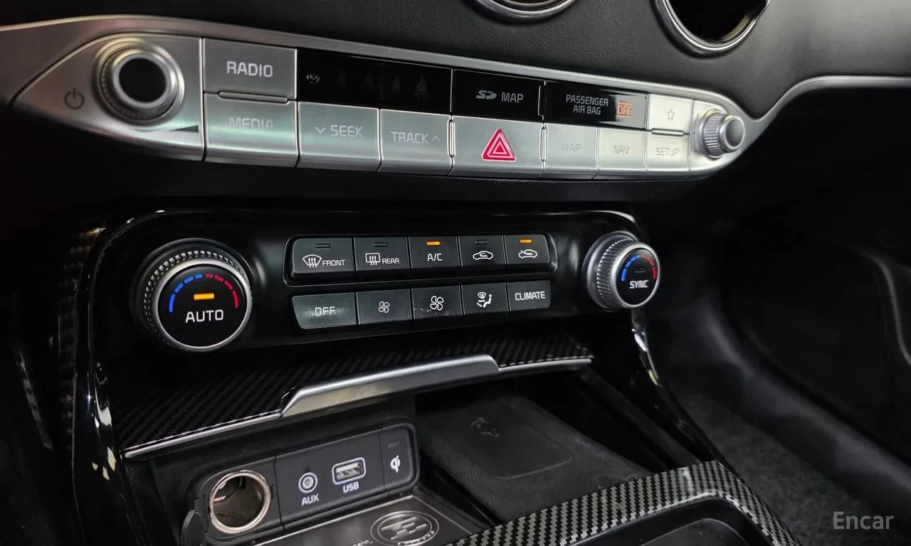 Kia Stinger 3.3 Turbo | АВТОФИНАНСИРАНЕ, снимка 16 - Автомобили и джипове - 56122307