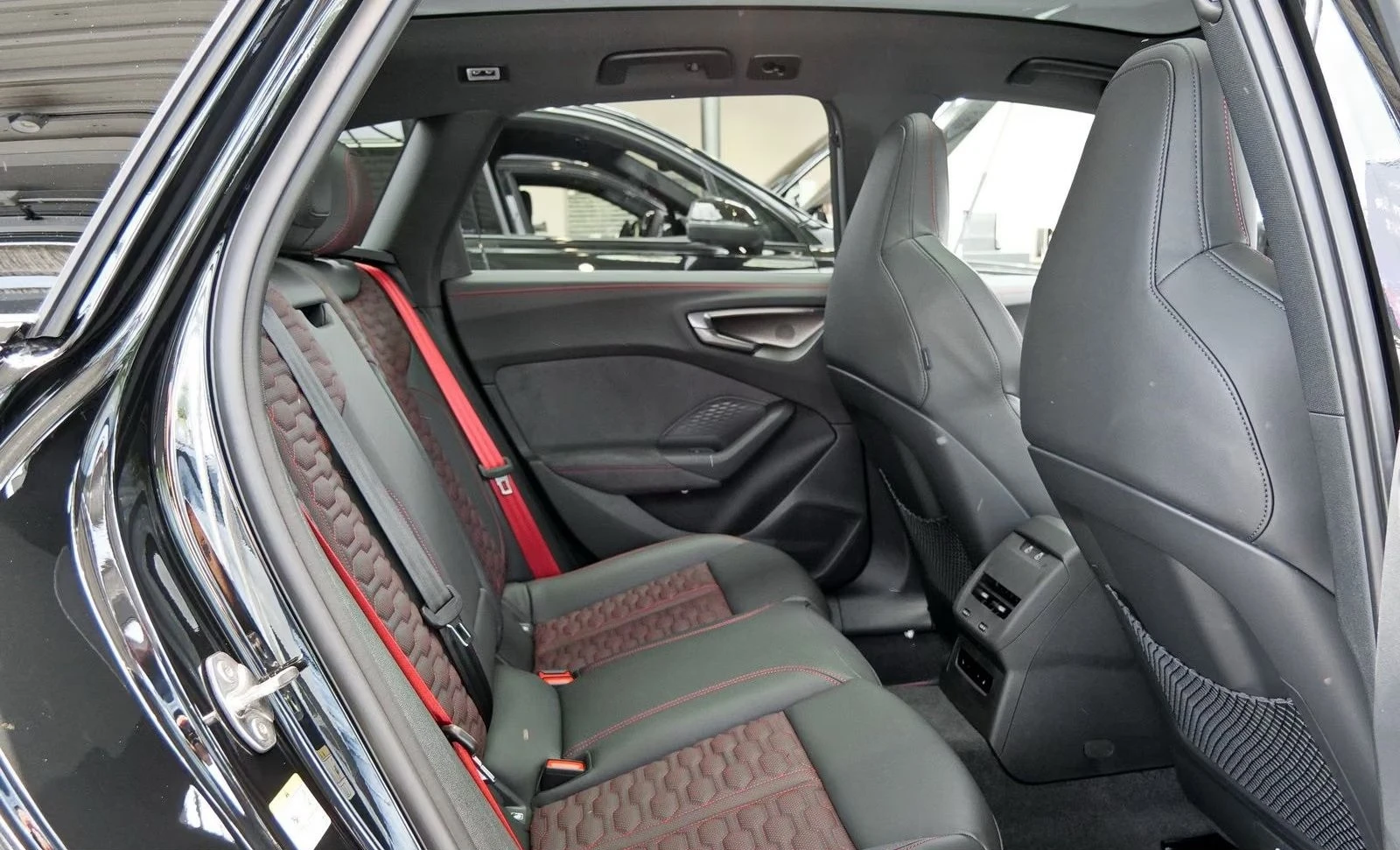 Audi Rs5 AVANT / TECH PRO / MATRIX / HUD / PANO / B&O / 360, снимка 15 - Автомобили и джипове - 56224510