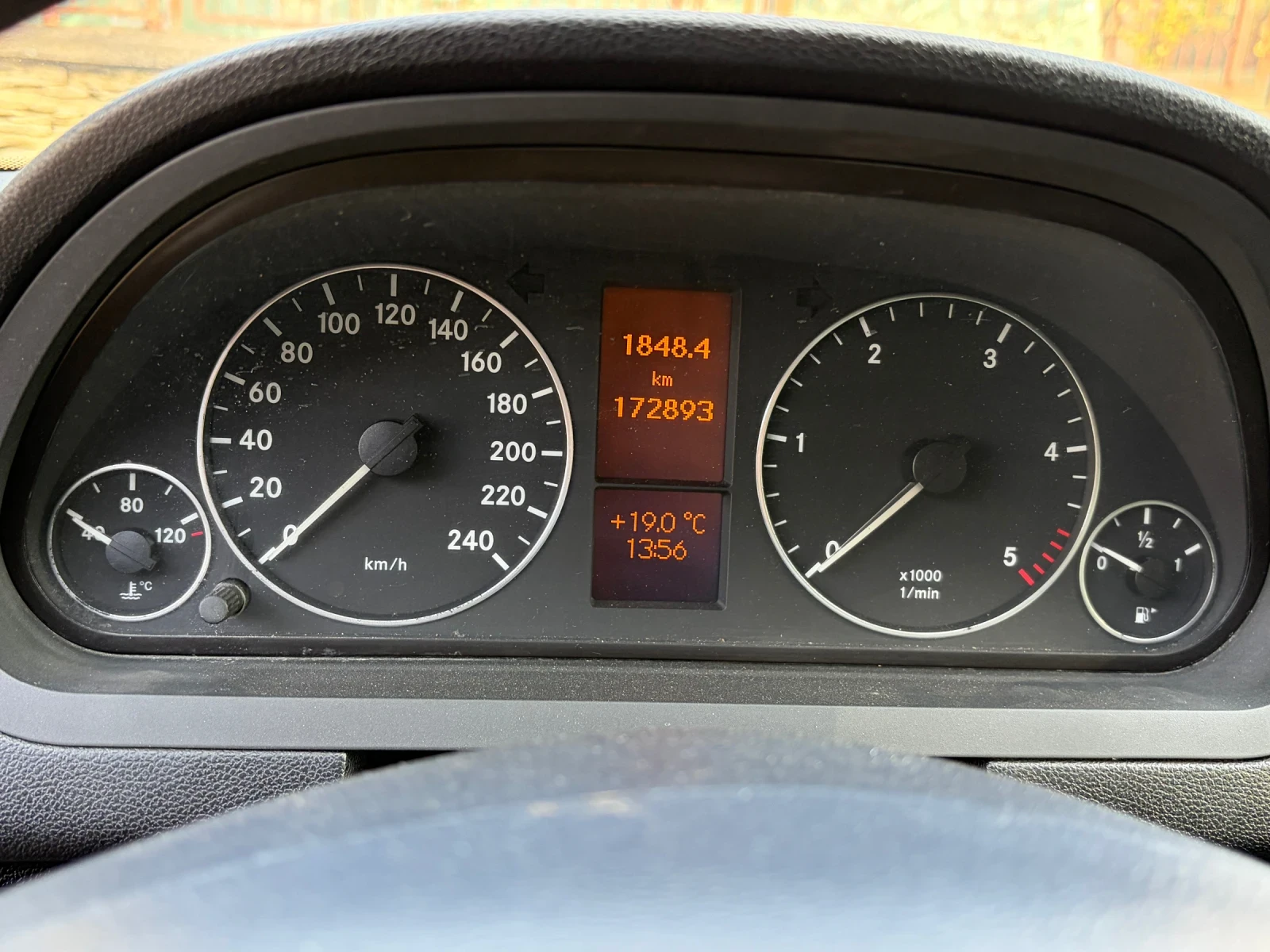 Mercedes-Benz A 160 2.0CDI, снимка 11 - Автомобили и джипове - 56345318