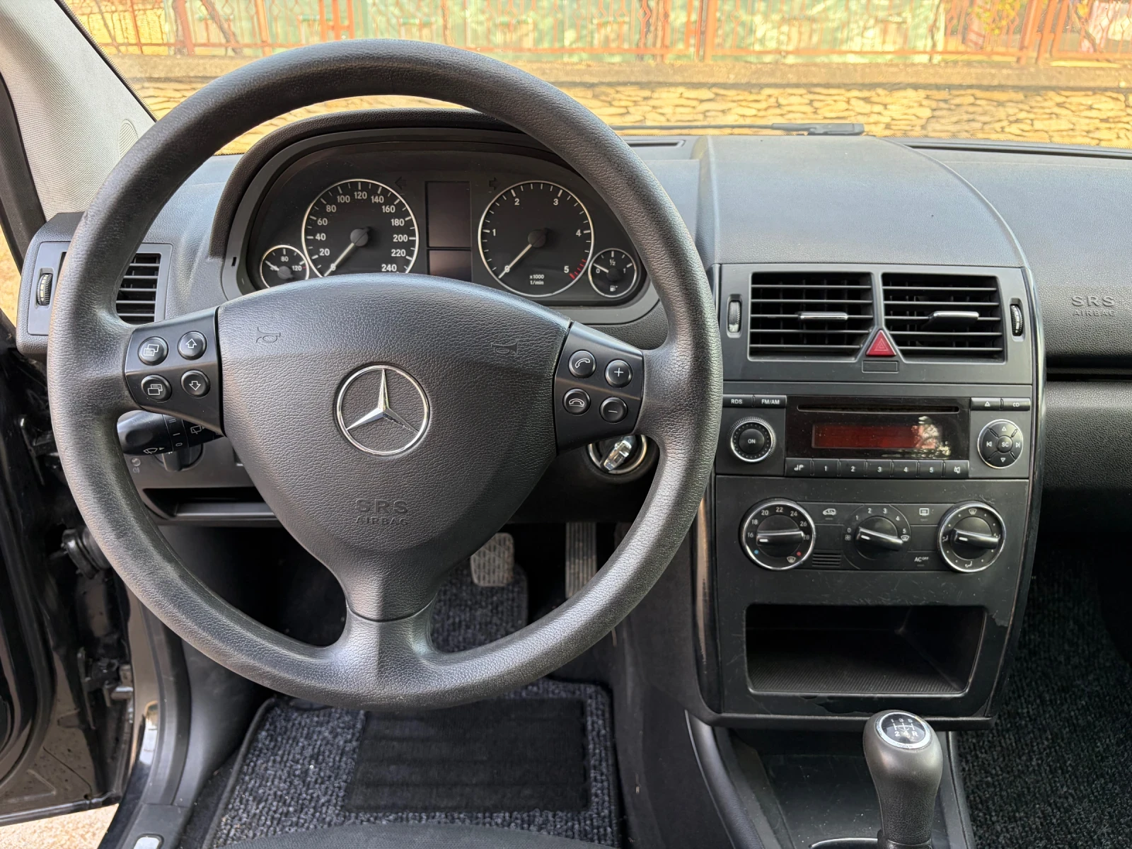 Mercedes-Benz A 160 2.0CDI, снимка 10 - Автомобили и джипове - 56345318