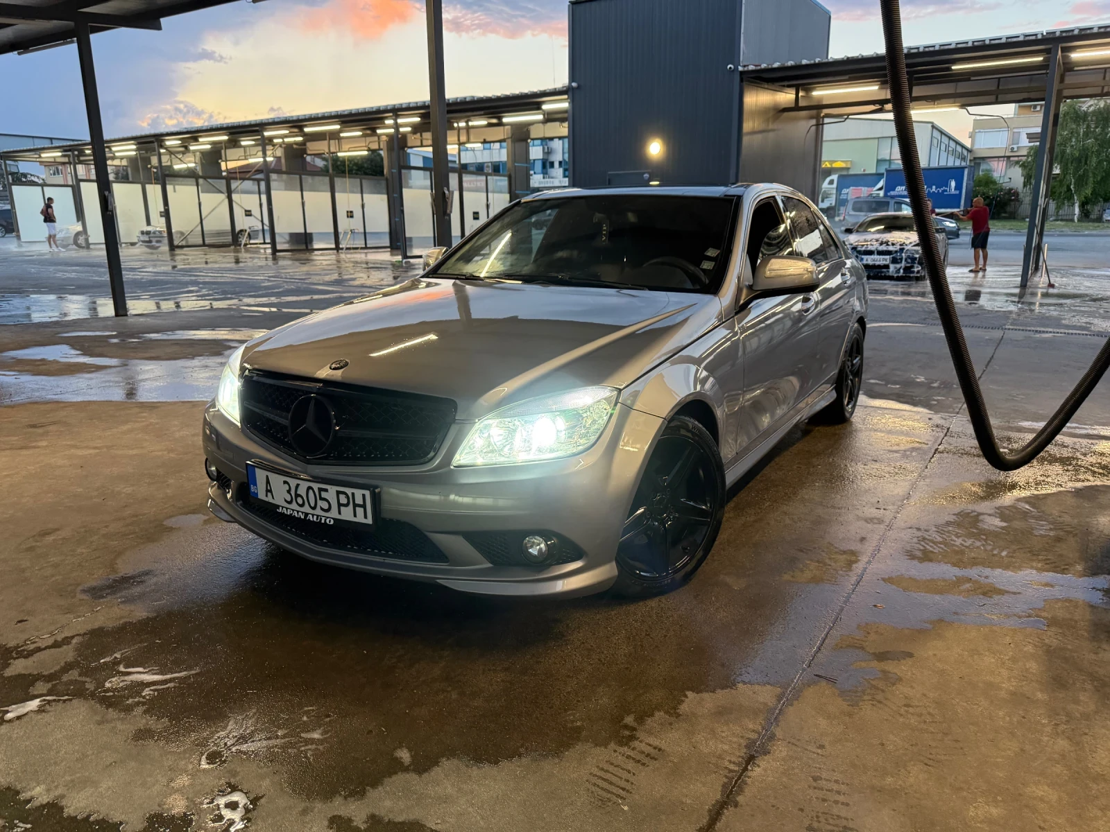 Mercedes-Benz C 300 Генерация със клапи , снимка 13 - Автомобили и джипове - 56691267