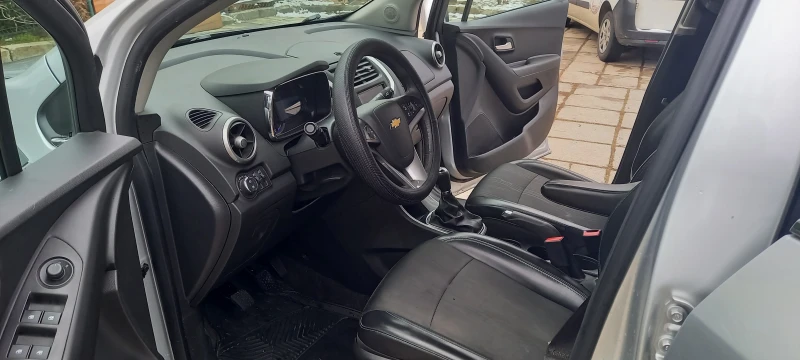 Chevrolet Trax, снимка 7 - Автомобили и джипове - 49527768