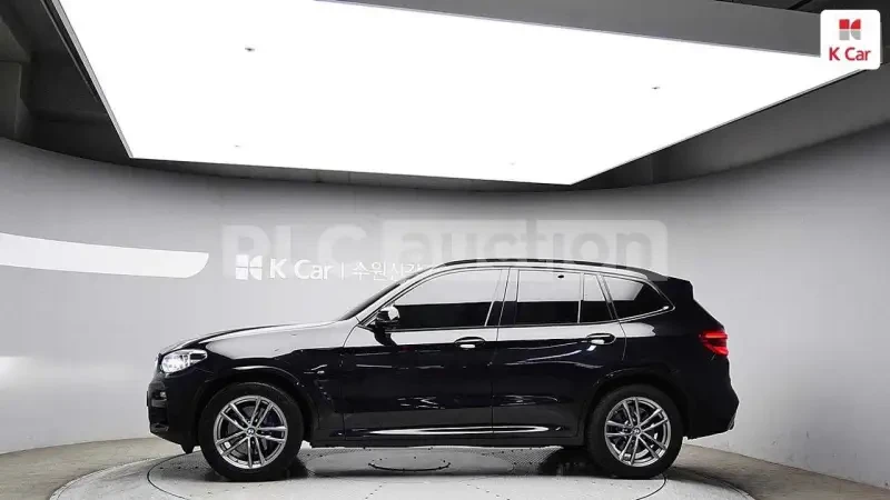 BMW X3 20i xDrive| ОБДУХВАНЕ| DISTRONIC| HEAD-UP| ВКЛ.ТЕХ, снимка 13 - Автомобили и джипове - 54568374