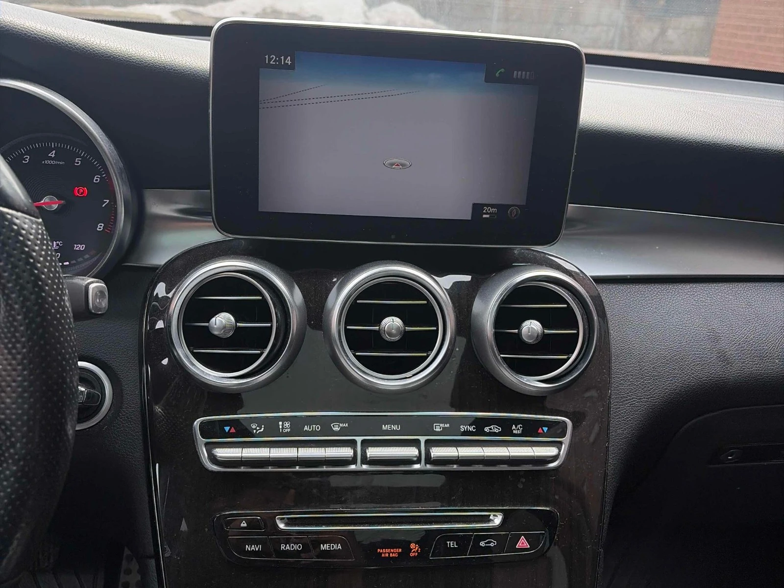 Mercedes-Benz GLC 300 АВТО КРЕДИТ, снимка 10 - Автомобили и джипове - 54024689