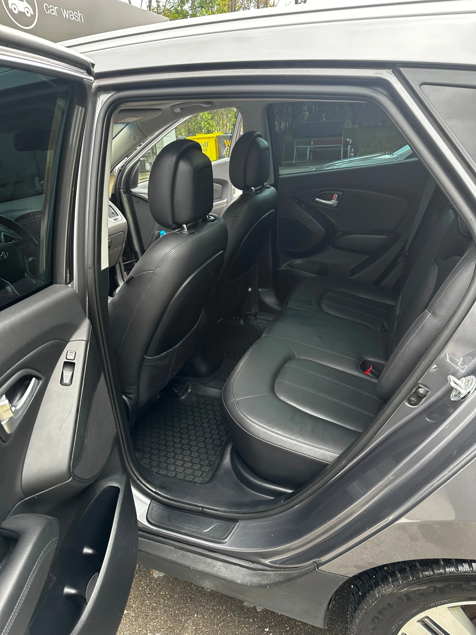 Hyundai IX35 Tucson, снимка 10 - Автомобили и джипове - 54395443