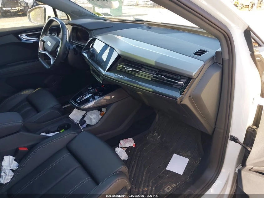 Audi Q4 E-Tron Prestige 50 Quattro, снимка 5 - Автомобили и джипове - 54772053