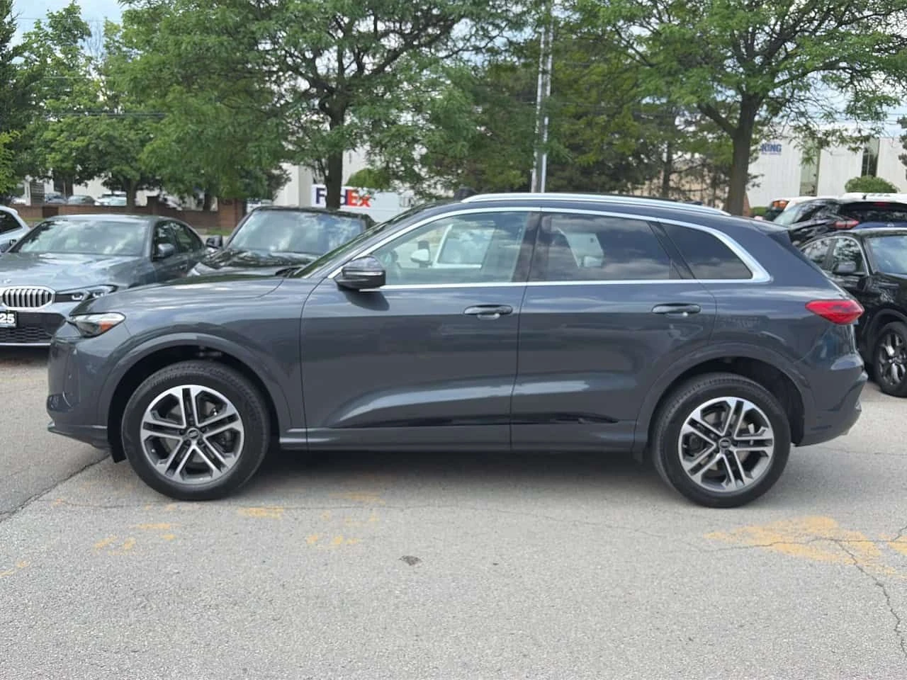 Audi Q5 * 4 BRAND NEW TIRES, 2 KEYS , FLAWLESS CONDITION *, снимка 5 - Автомобили и джипове - 55146196