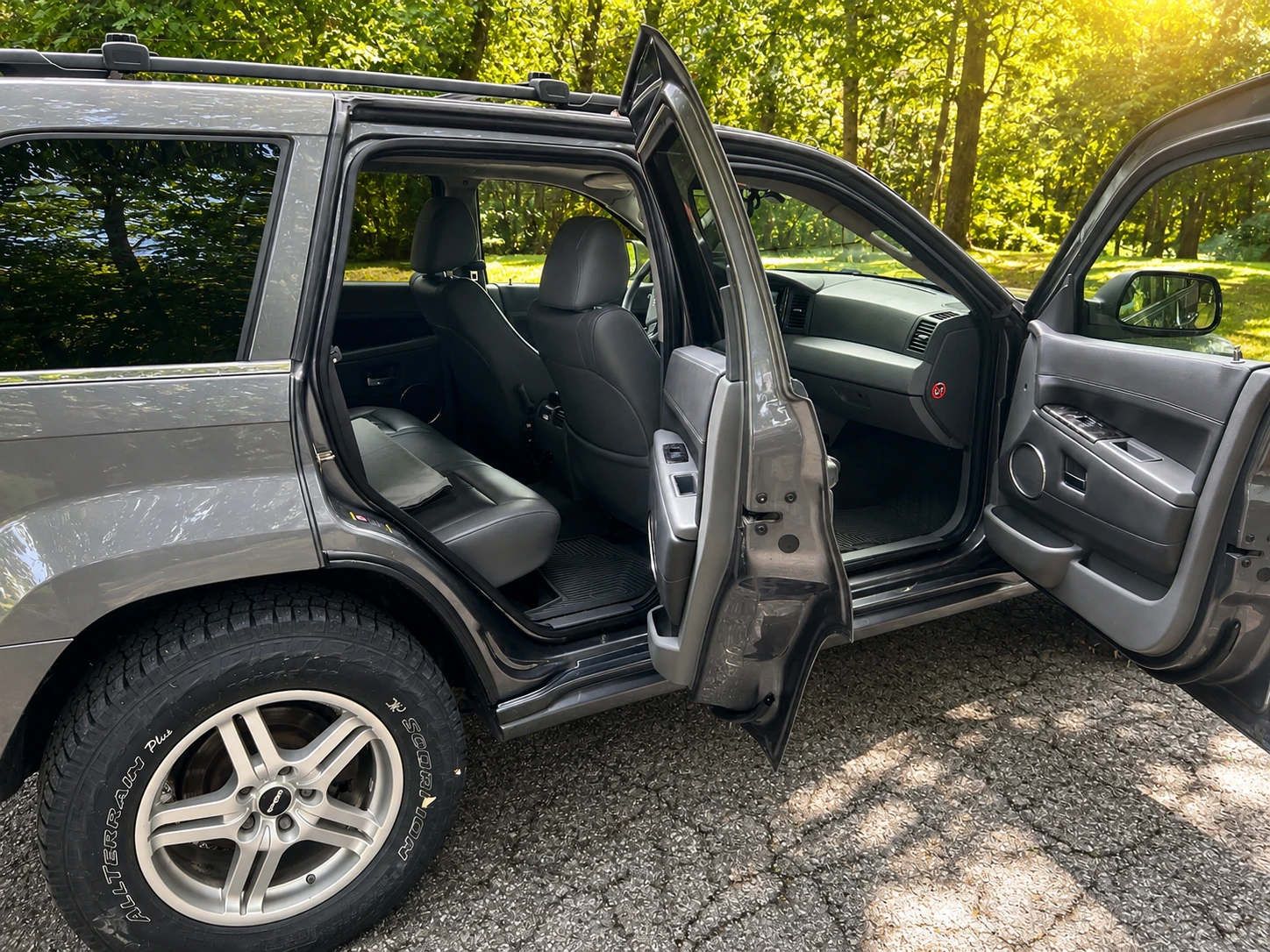 Jeep Grand cherokee 4.7 Limited Autom., снимка 9 - Автомобили и джипове - 55398751