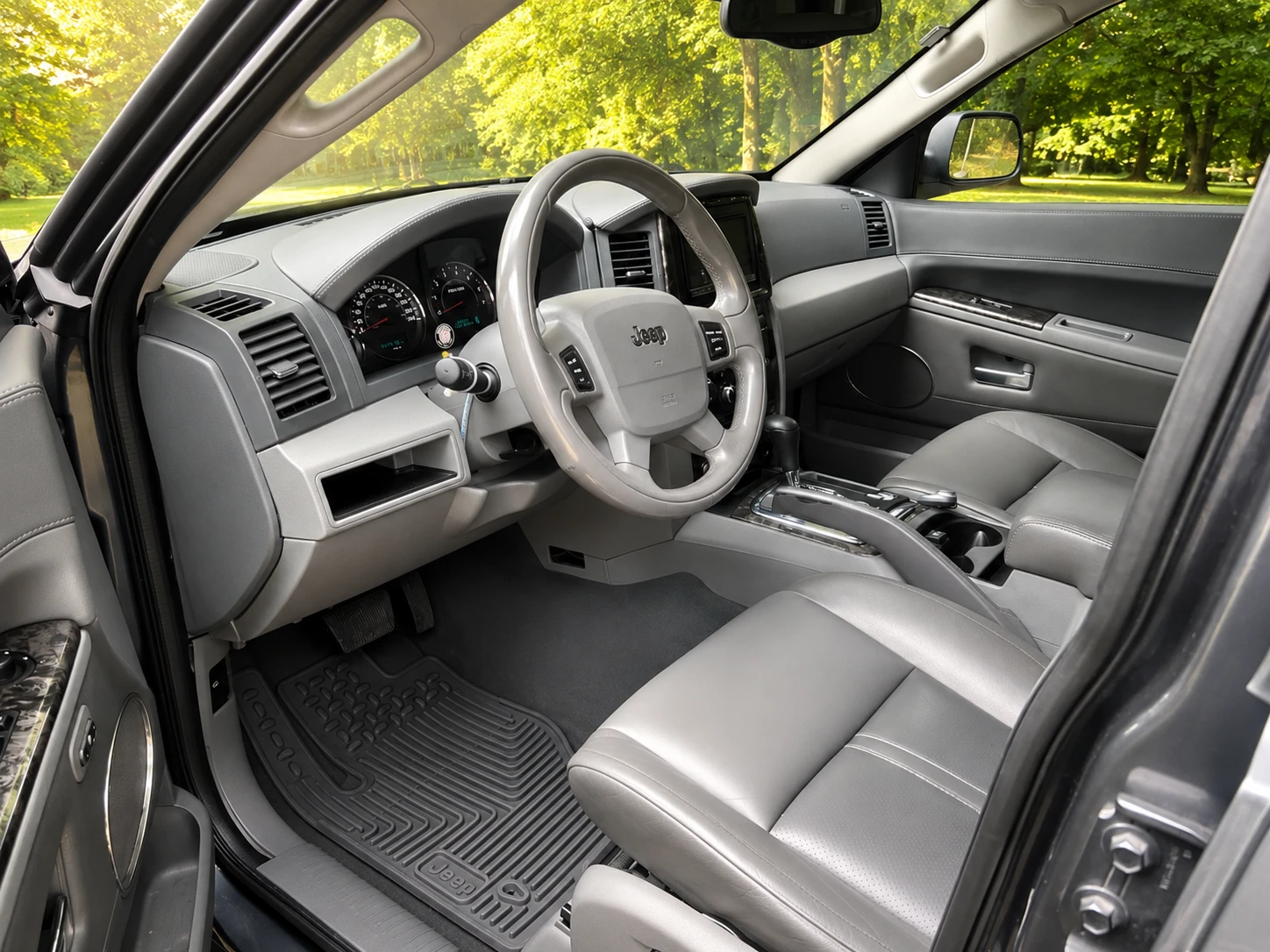 Jeep Grand cherokee 4.7 Limited Autom., снимка 11 - Автомобили и джипове - 55398751