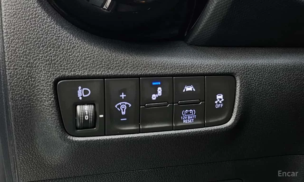 Hyundai Kona * Modern Special * CARFAX * ЦЕНА ДО БГ, снимка 14 - Автомобили и джипове - 55531777