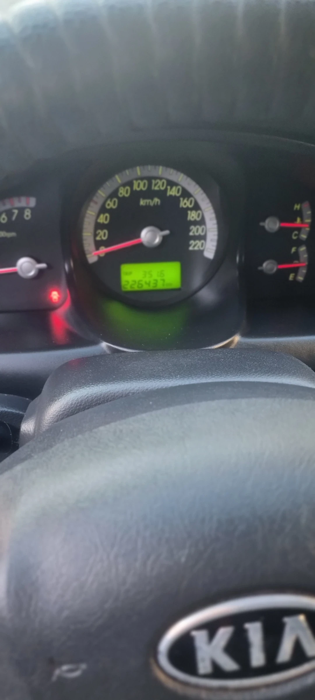 Kia Sportage 2.0, снимка 9 - Автомобили и джипове - 56315145