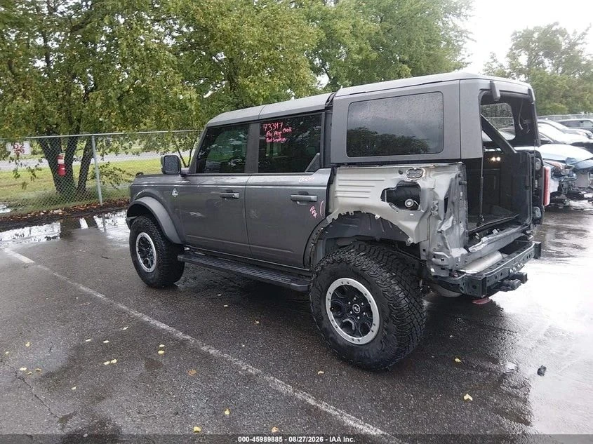 Ford Bronco, снимка 4 - Автомобили и джипове - 56706366