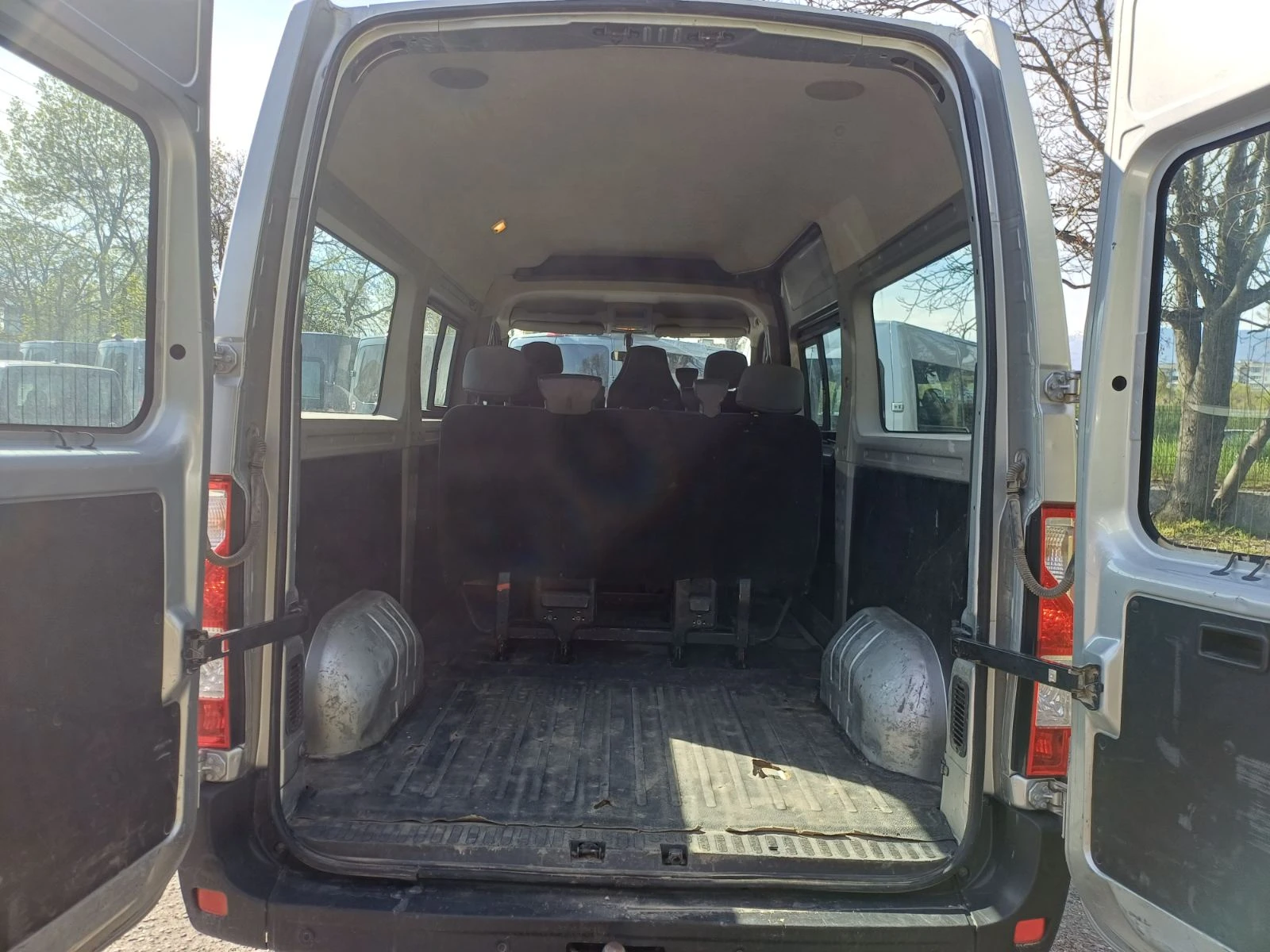 Renault Master 2.3 dci, снимка 11 - Бусове и автобуси - 54514256