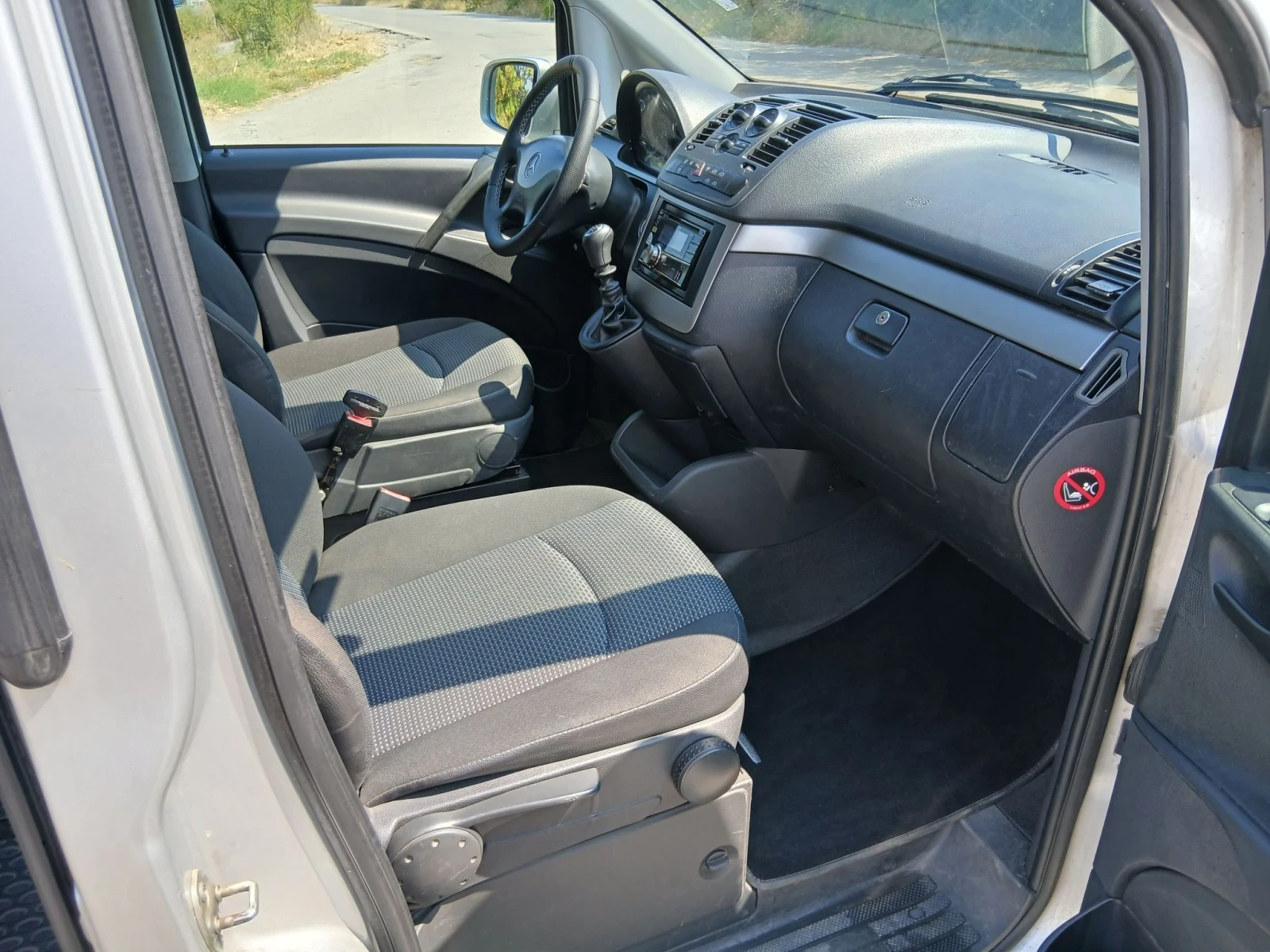 Mercedes-Benz Vito 116 CDI MIXTO - 4+ 1 плюс ТОВАРОПЪТНИЧЕСКИ, снимка 12 - Бусове и автобуси - 55785716