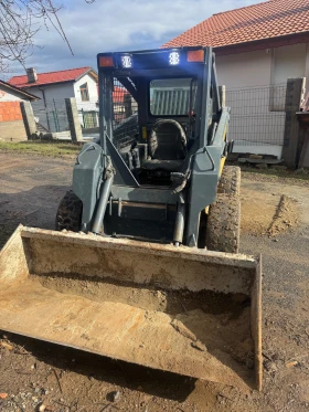 Мини челни товарачи Друга New Holland LS170, снимка 10