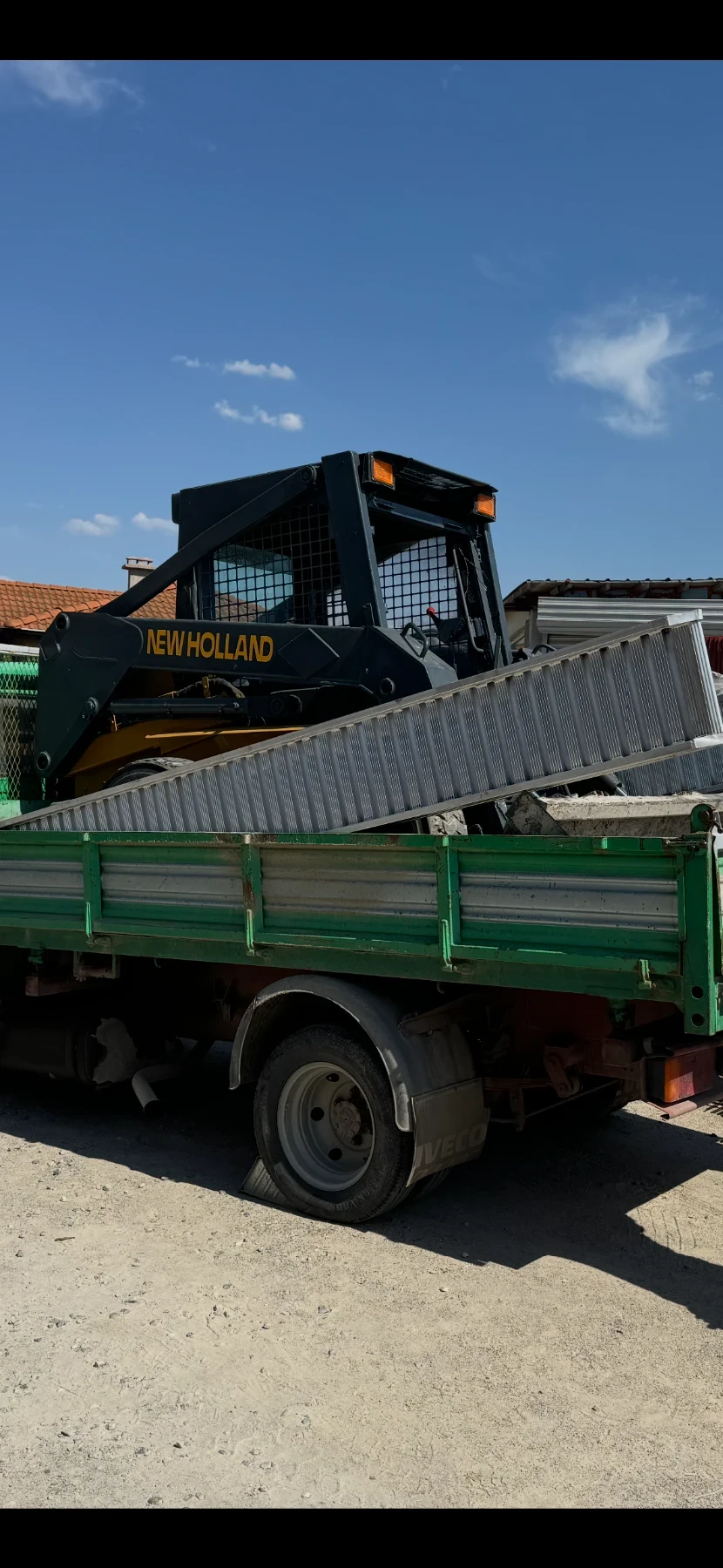 Челен товарач New Holland LS170 - изображение 3