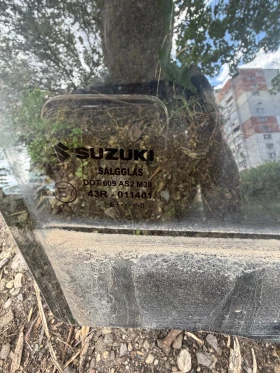 Suzuki Vitara 2016г задно дясно стъкло затъмнено DOT 609 AS2 M38 43R - 011401, снимка 2