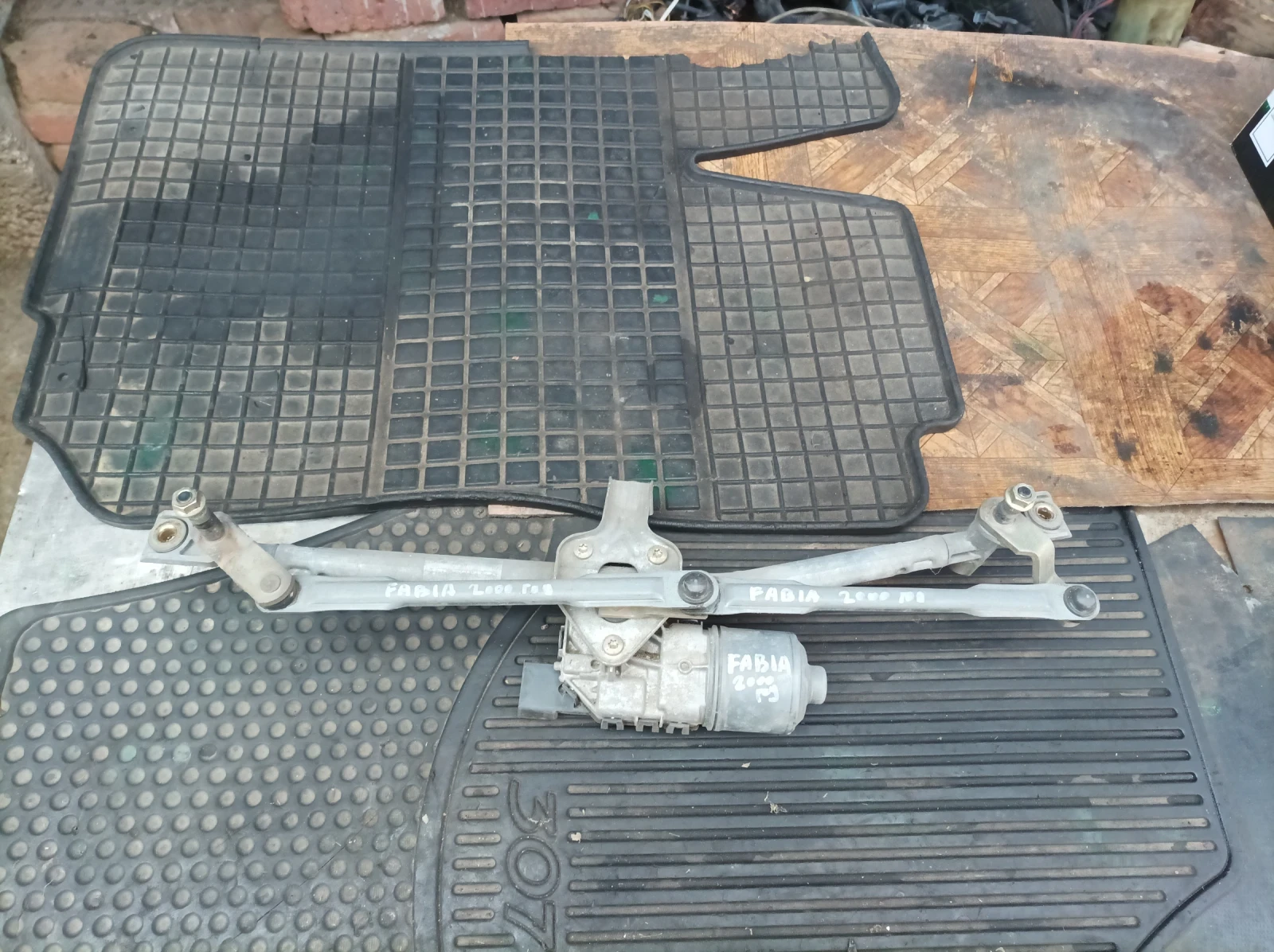 ������� �������� ������ �� ����� �����. 2000 ���. | Mobile.bg � ����������� 1