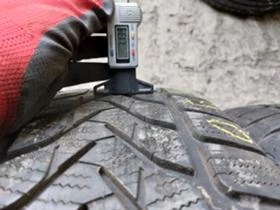 Гуми Зимни 255/55R19, снимка 5