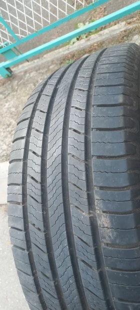 Гуми Всесезонни 235/55R19, снимка 3