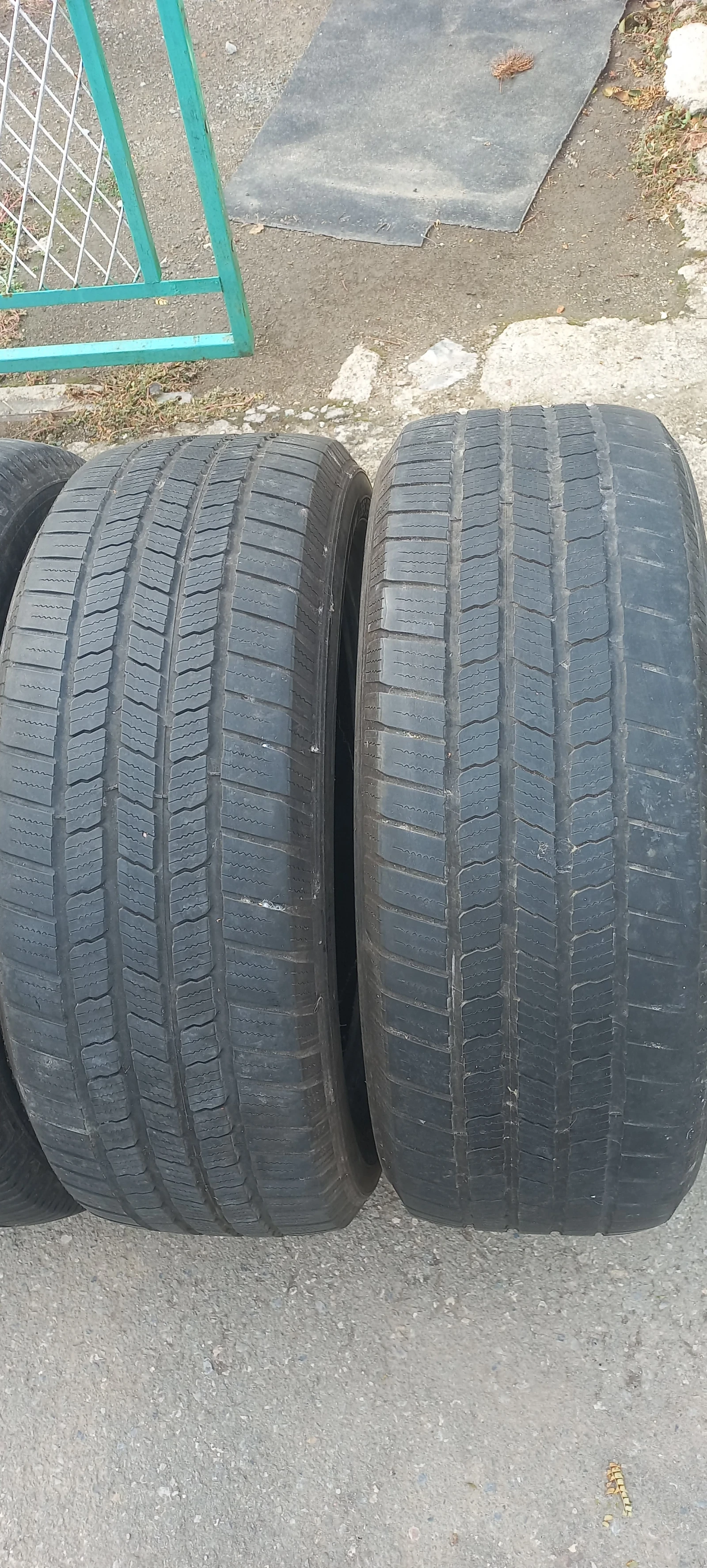 Гуми Всесезонни 235/55R19, снимка 12 - Гуми и джанти - 56744544